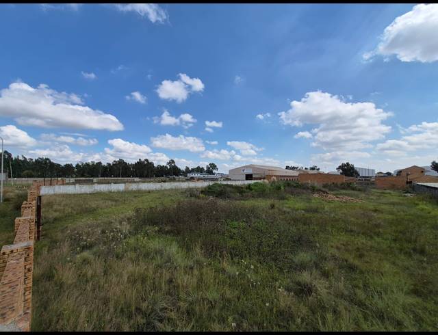 4,050M² VACANT LAND FOR SALE IN VAALPARK